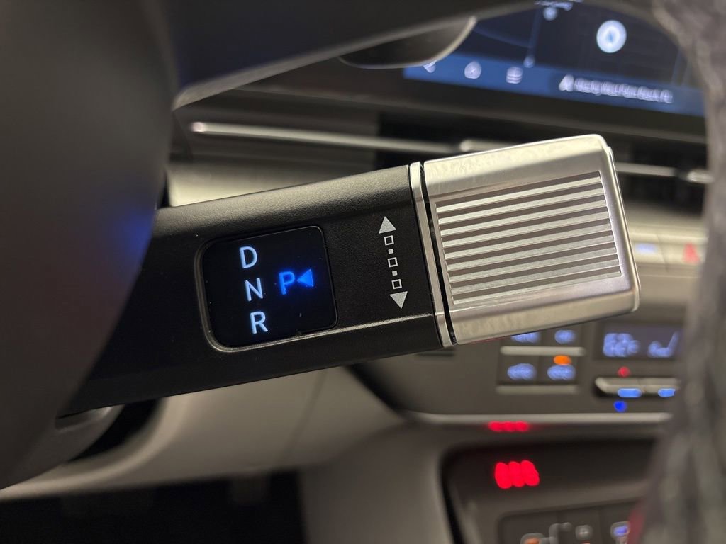 Used 2024 Hyundai Kona SEL w/ Convenience Package image 37