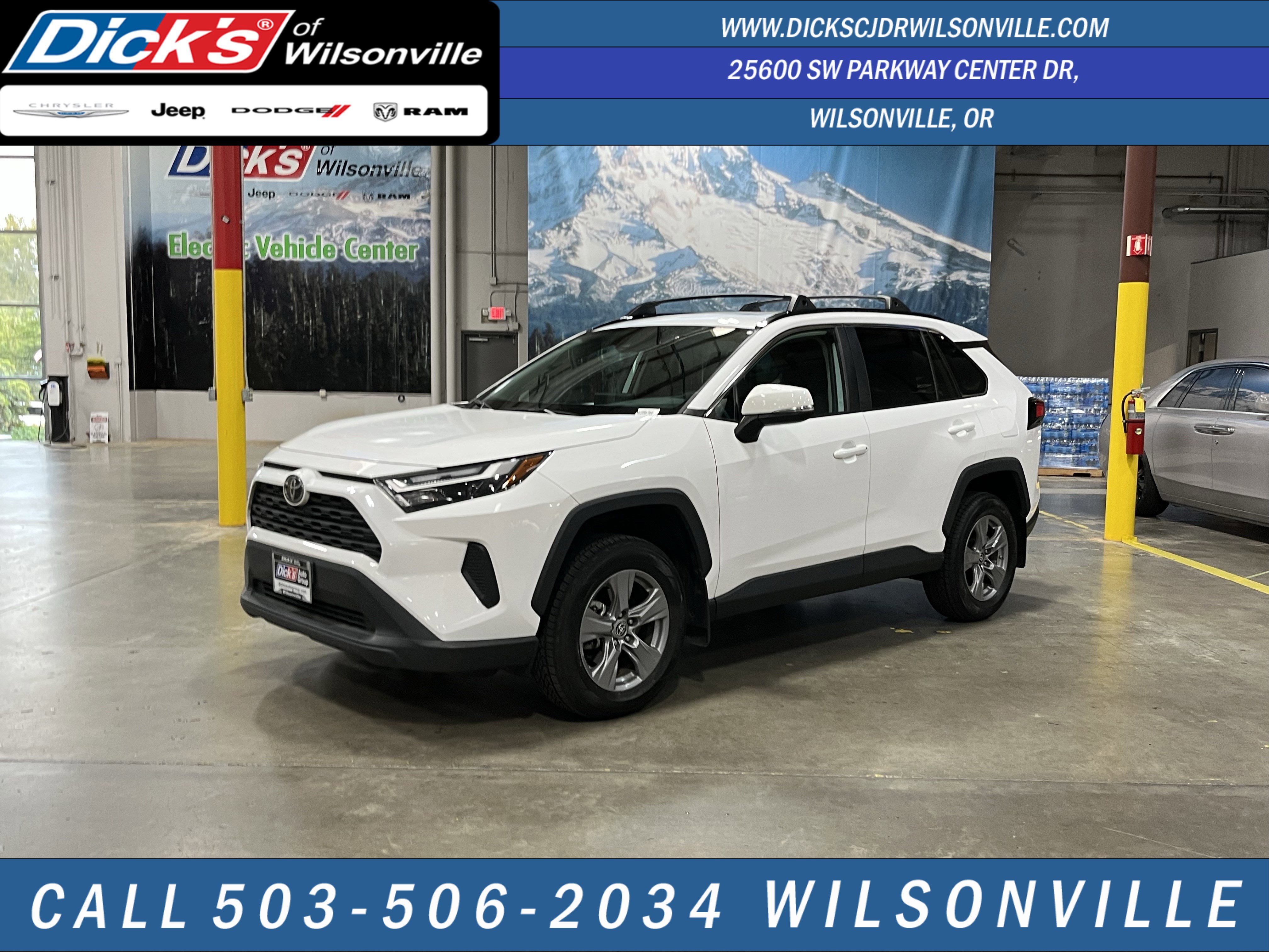 Used 2022 Toyota RAV4 XLE