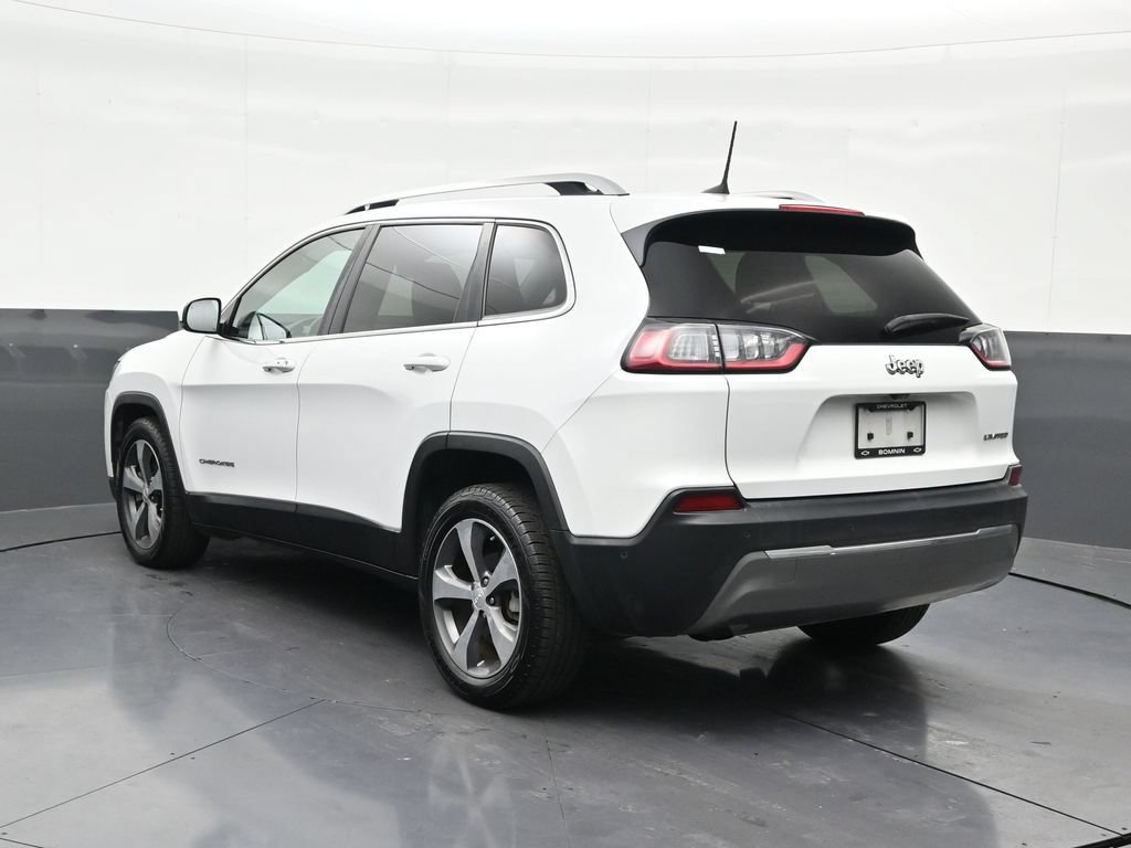 Used 2019 Jeep Cherokee Limited w/ Luxury Group FWD image 3