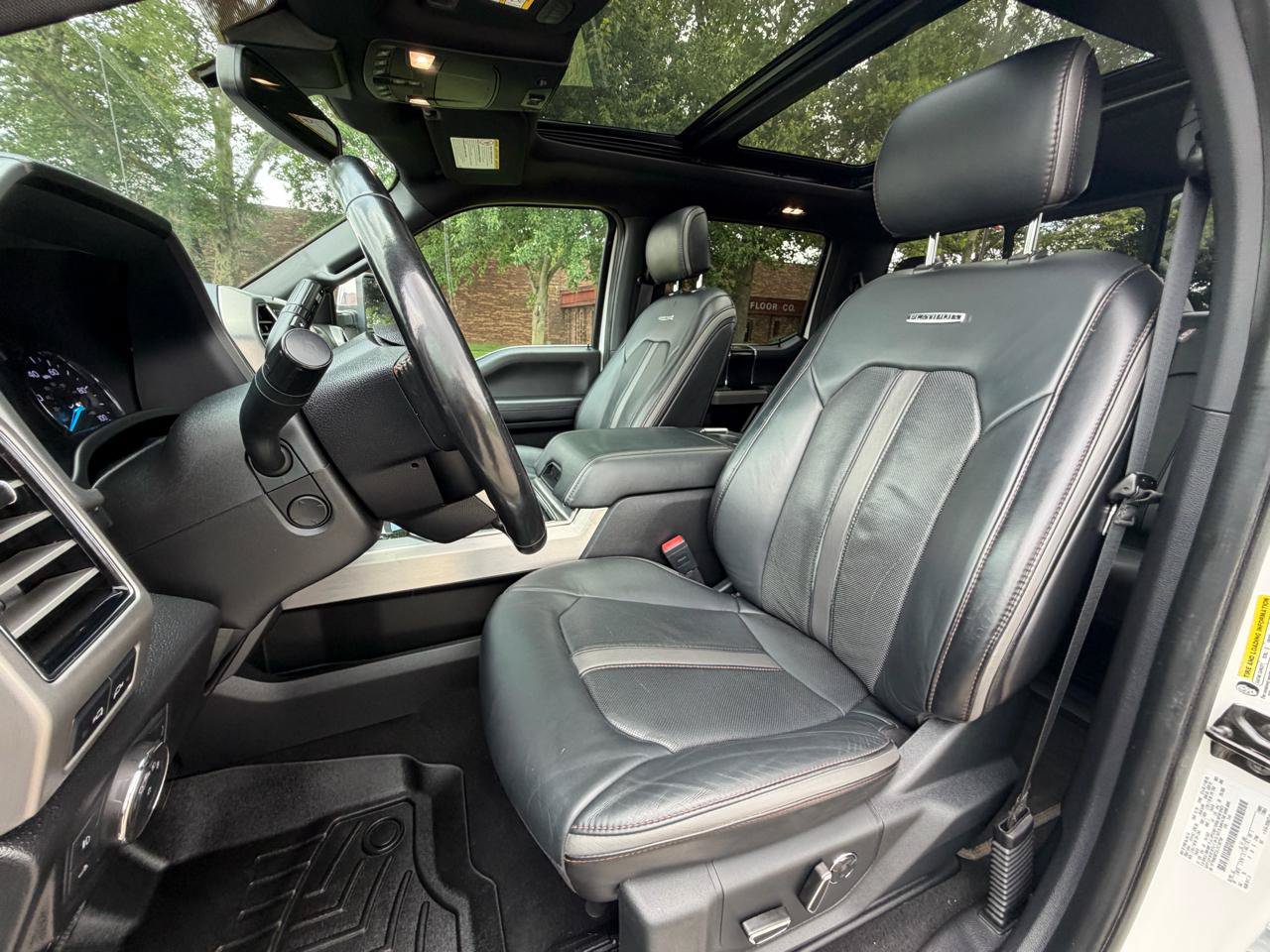 Used 2020 Ford F350 Platinum w/ Tremor Off-Road Package AWD/4WD image 21