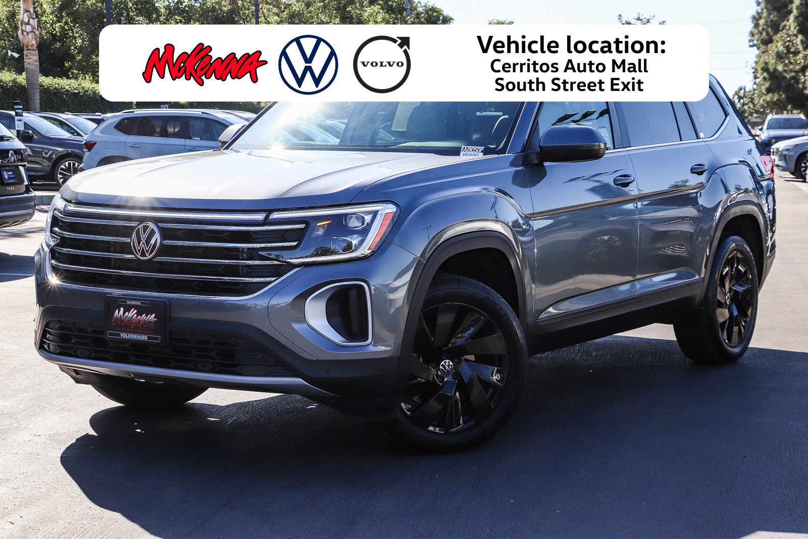 Used 2024 Volkswagen Atlas SE w/ Black Wheel Package