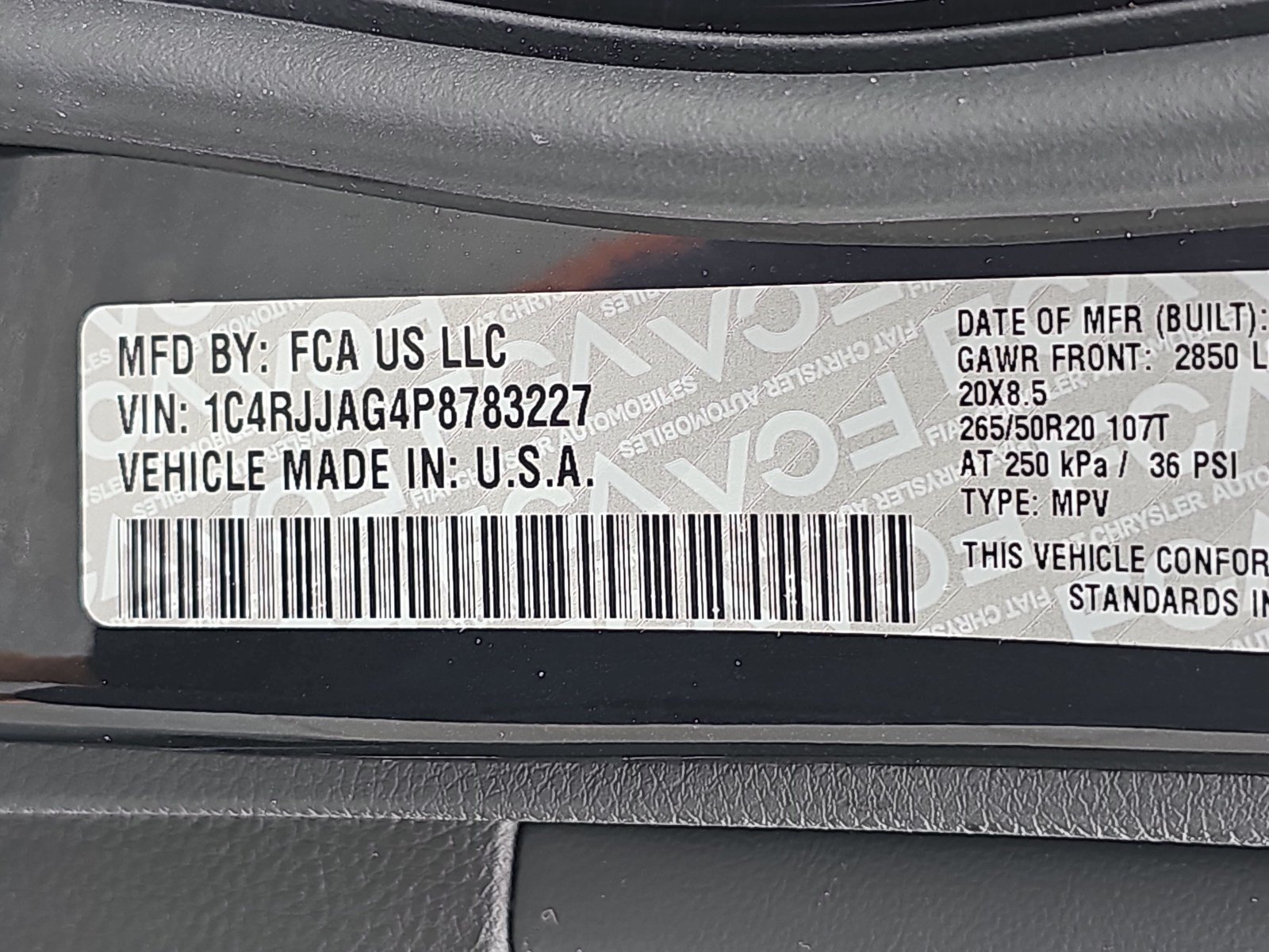 Used 2023 Jeep Grand Cherokee L Laredo RWD image 38