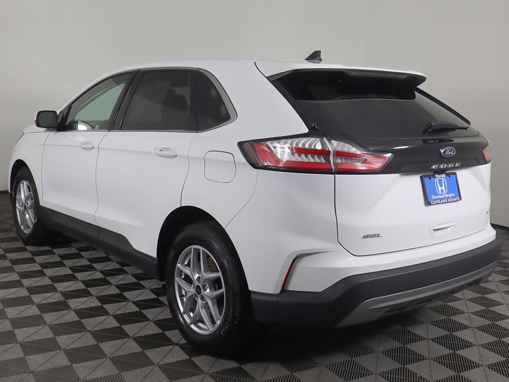 Used 2024 Ford Edge SEL image 9