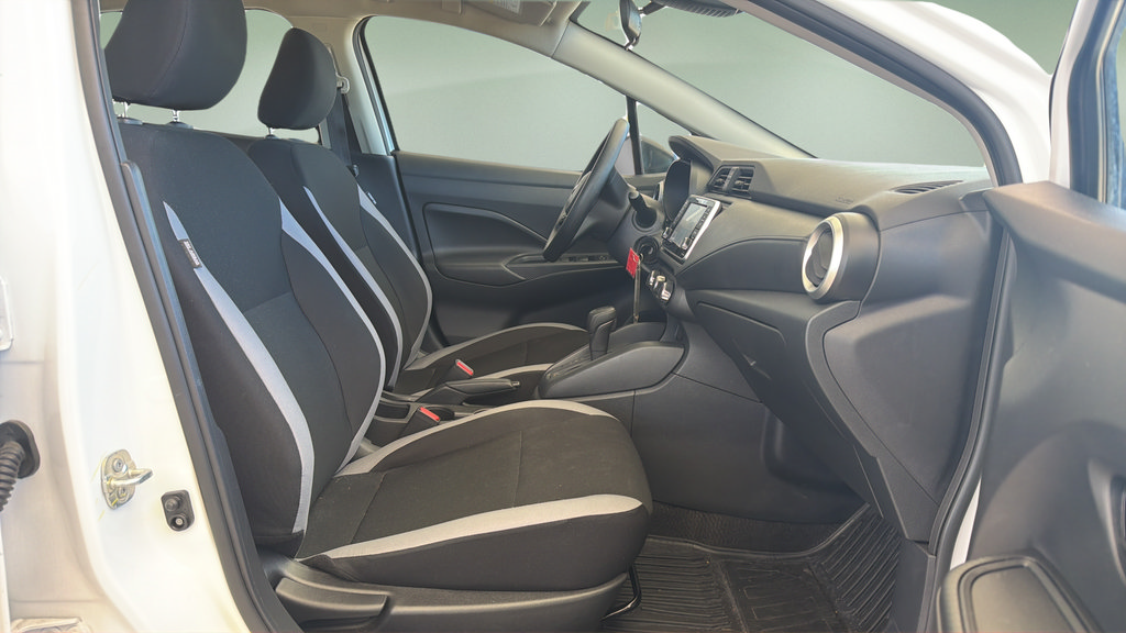 Used 2025 Nissan Versa S w/ S Plus Package FWD image 11