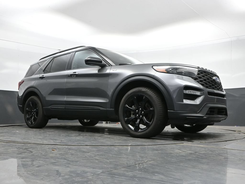Used 2023 Ford Explorer ST-Line w/ Class IV Trailer Tow Package AWD/4WD image 42