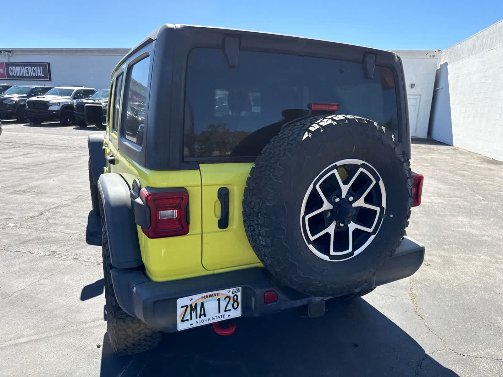Used 2024 Jeep Wrangler Unlimited Rubicon AWD/4WD image 19