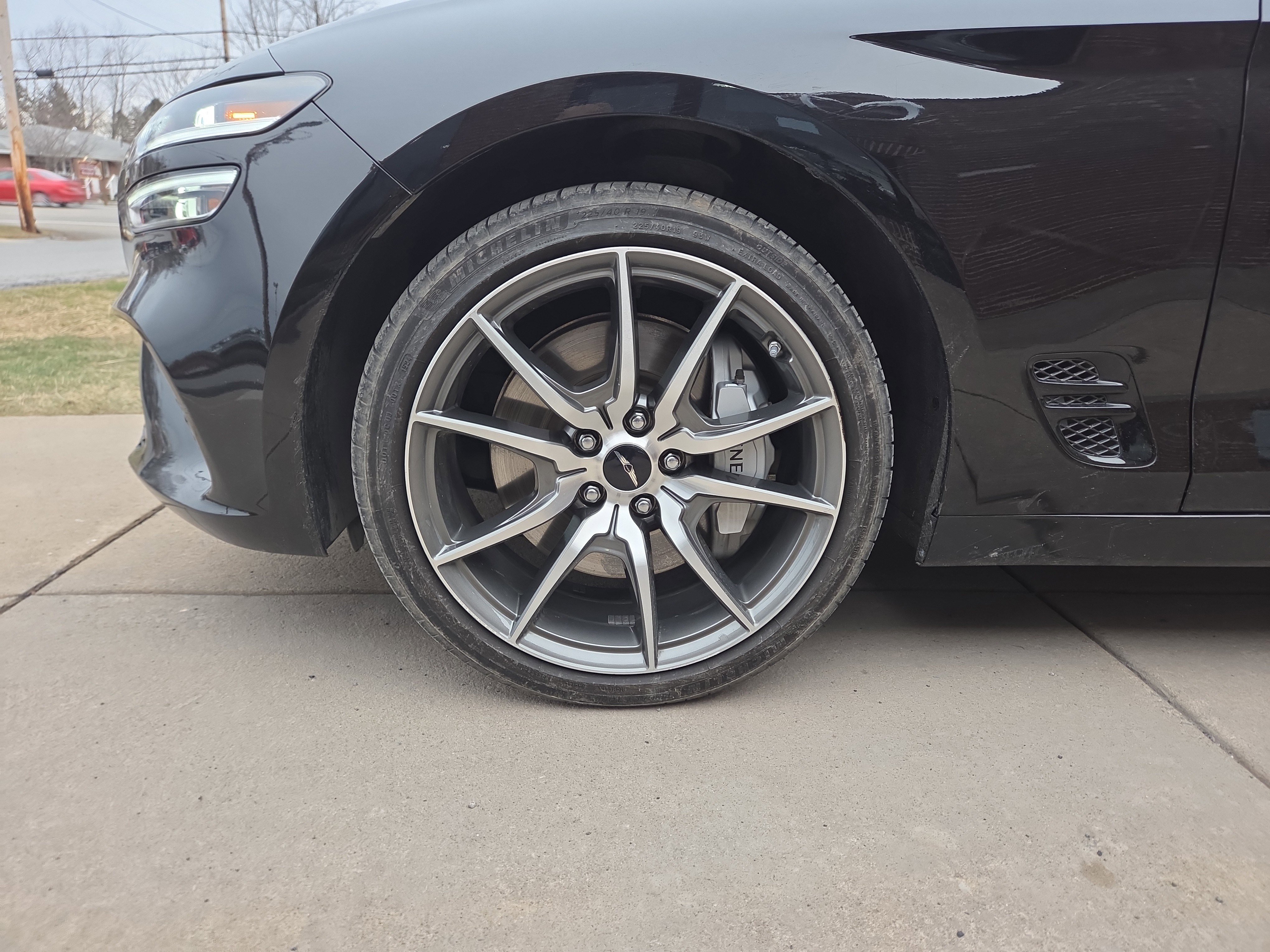 Used 2025 Genesis G70 2.5T image 11