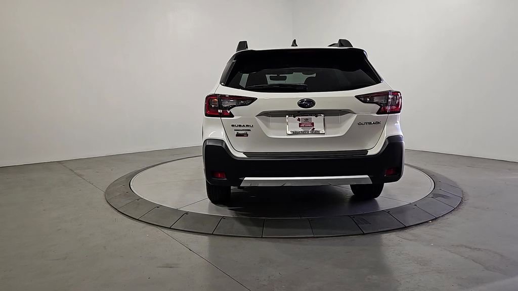 Certified 2025 Subaru Outback Limited image 5