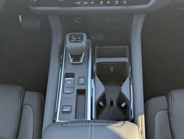 New 2026 Nissan Pathfinder SL image 18