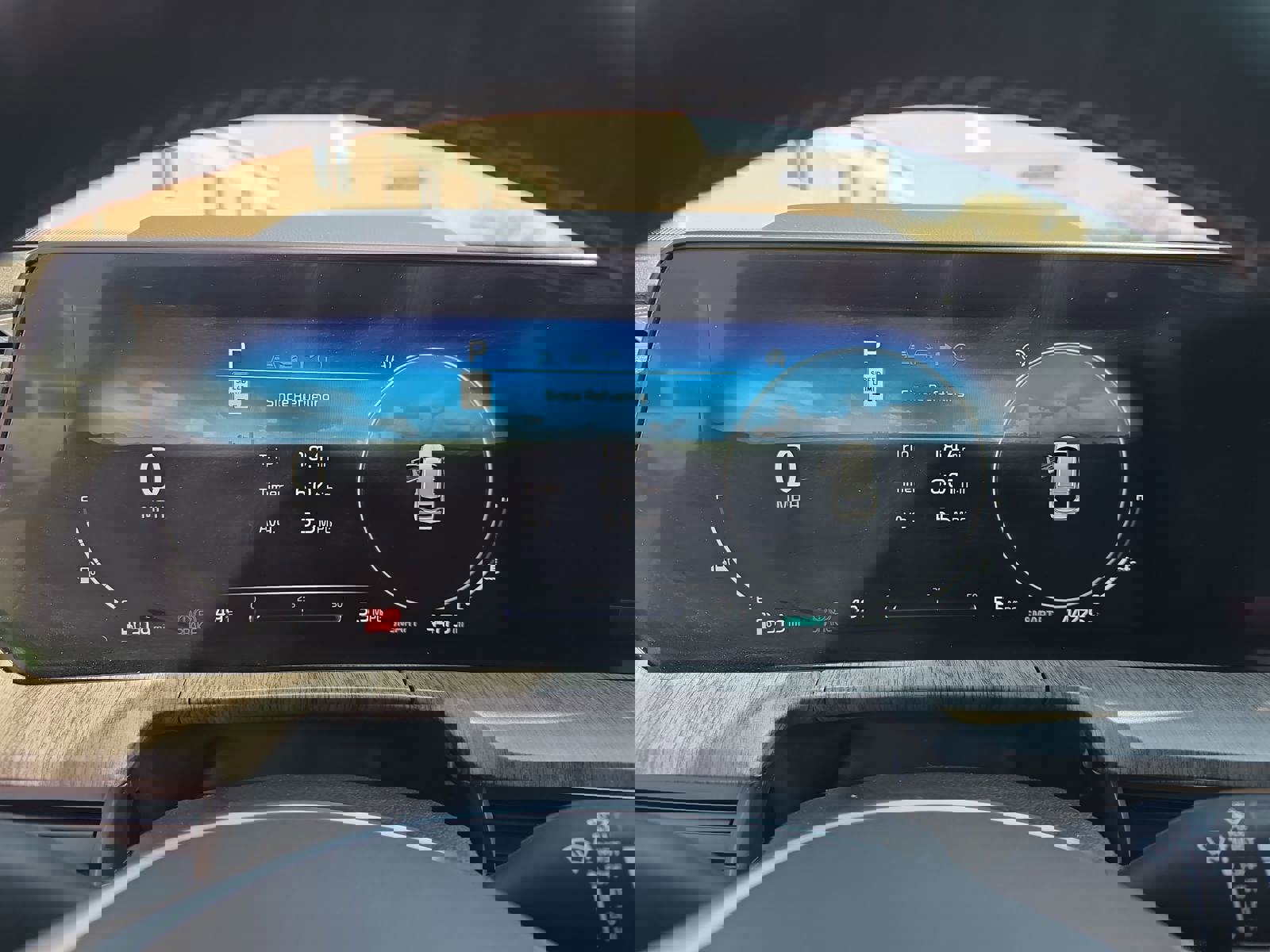 Used 2024 Kia Telluride SX w/ Towing Package image 21