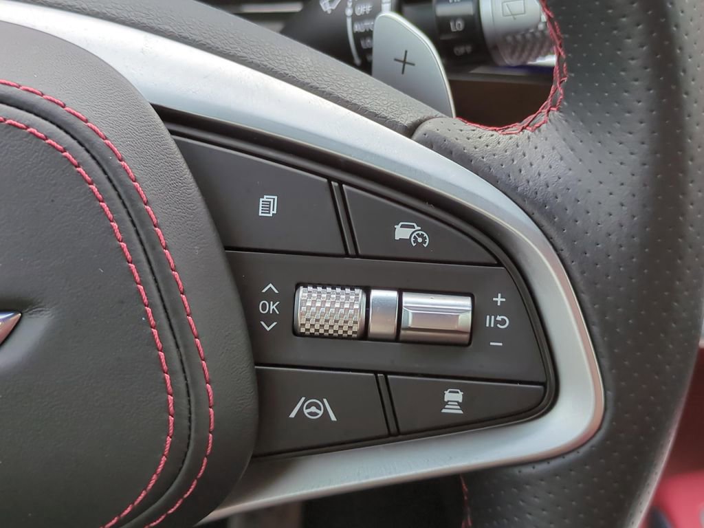 Used 2025 Genesis GV70 3.5T Sport image 24