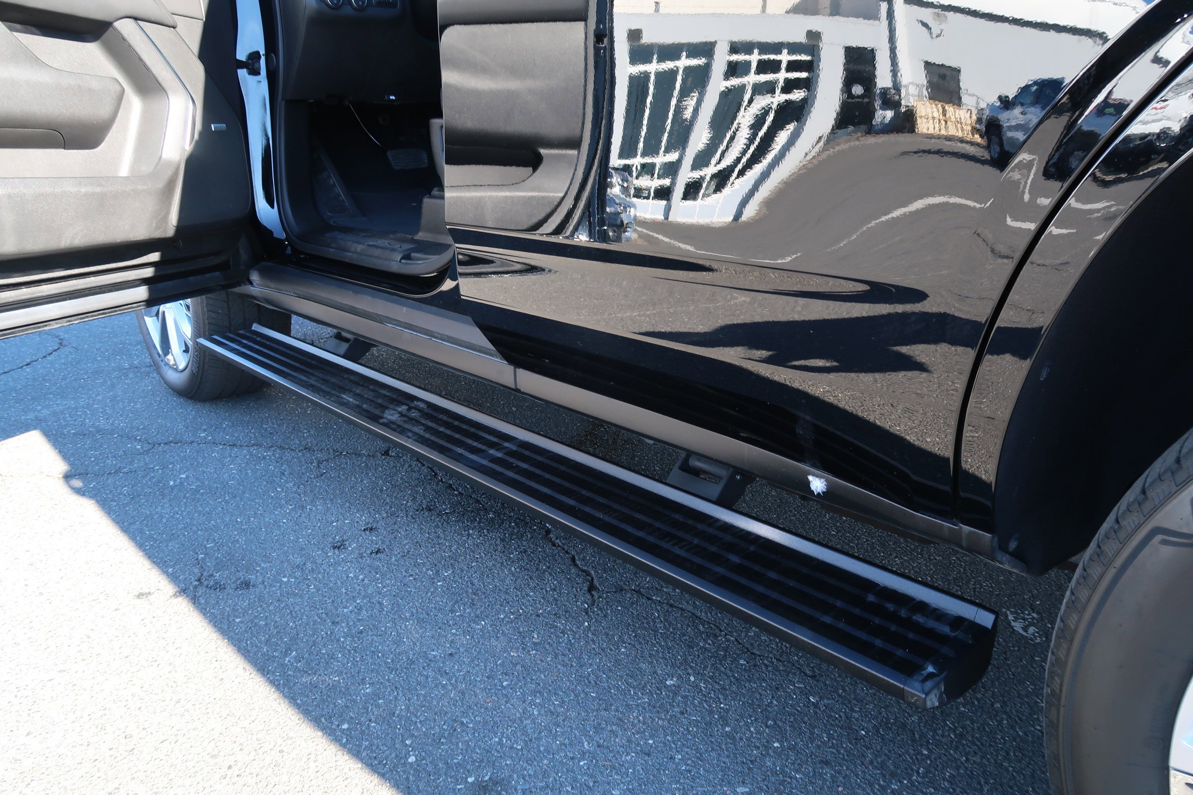 Certified 2024 Chevrolet Tahoe High Country image 14