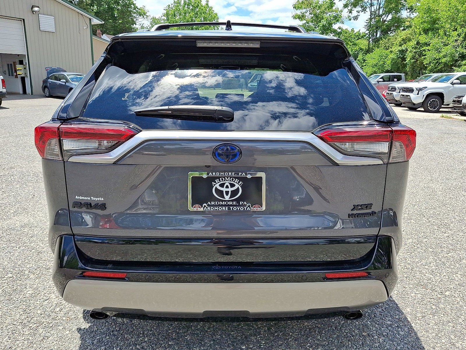Used 2024 Toyota RAV4 XSE w/ Advanced Technology Package AWD/4WD image 15