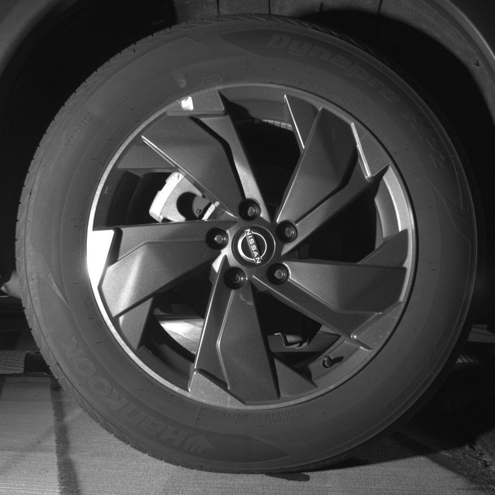 Used 2025 Nissan Rogue SV AWD/4WD image 18