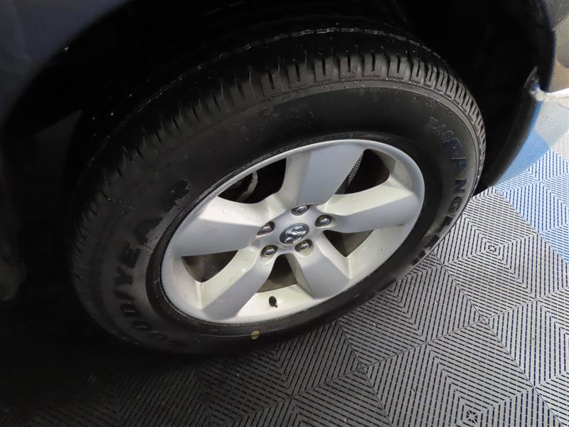 Used 2024 RAM 1500 Classic SLT AWD/4WD image 9