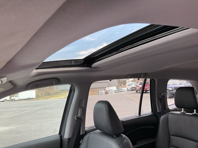 Used 2022 Honda Pilot Special Edition image 16