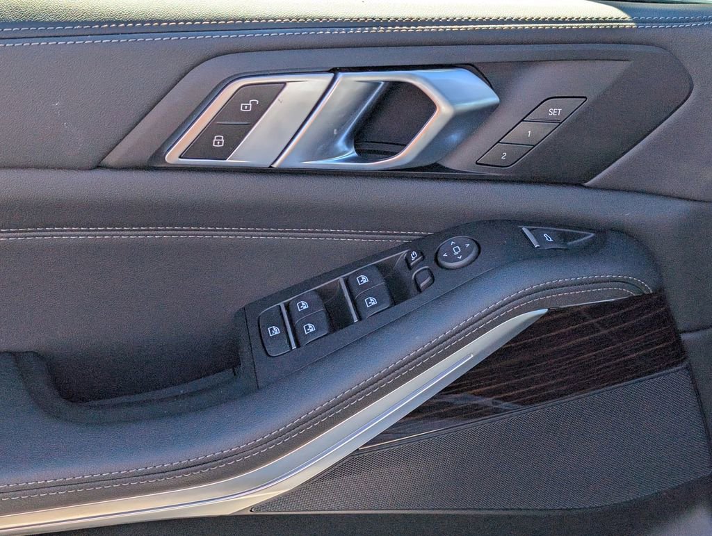 New 2026 BMW X5 xDrive50e w/ M Sport Package image 14