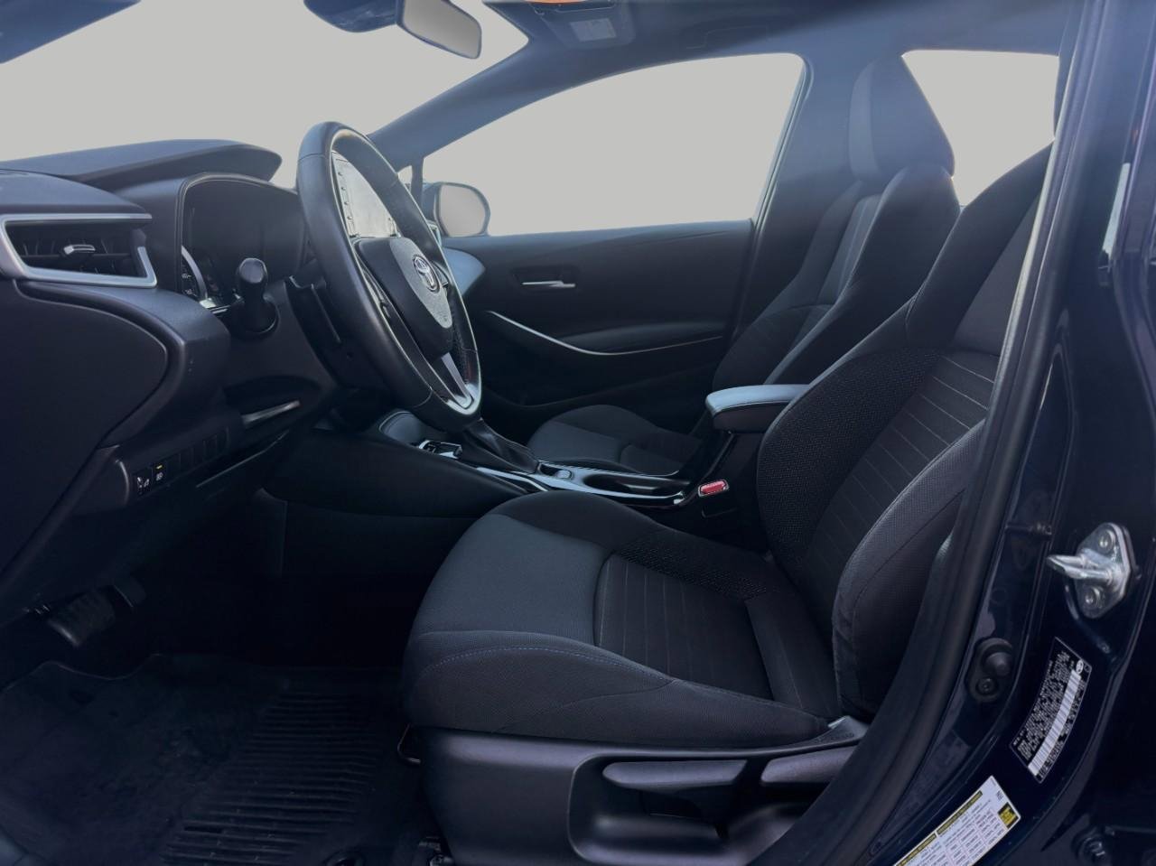 Used 2020 Toyota Corolla SE w/ SE Premium Package image 22