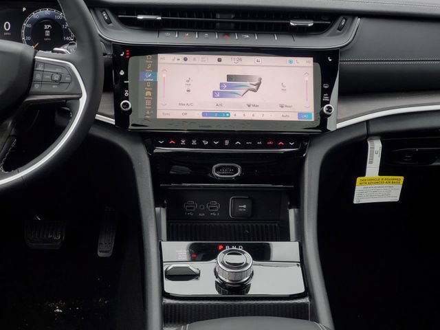 New 2026 Jeep Grand Cherokee Altitude AWD/4WD image 17
