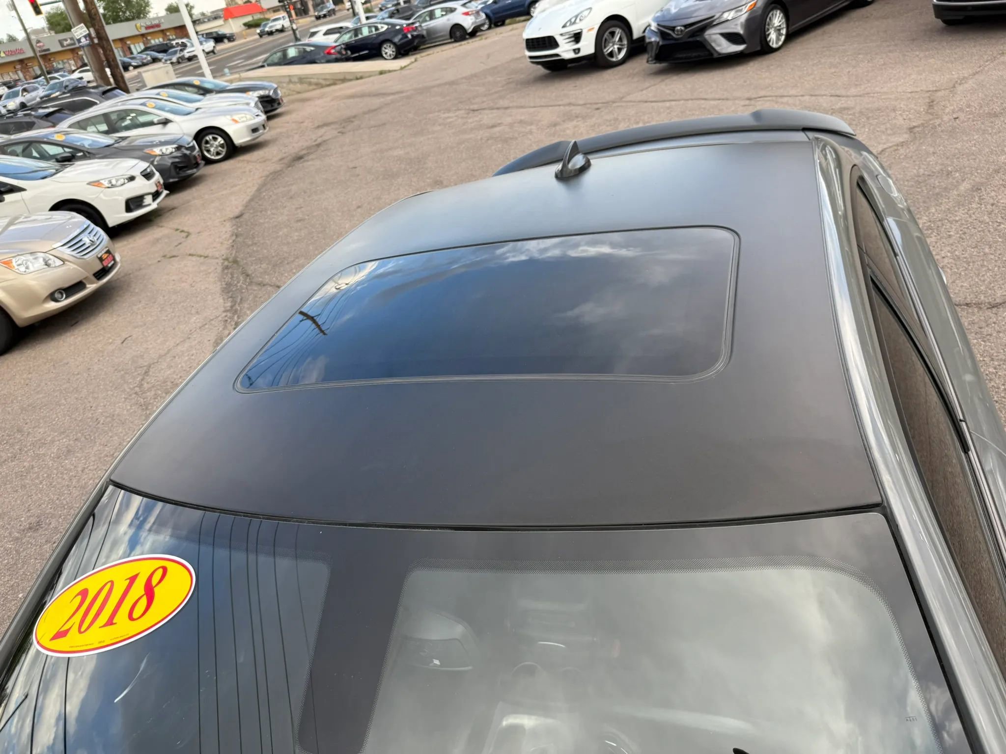 Used 2018 Dodge Charger R/T RWD image 9