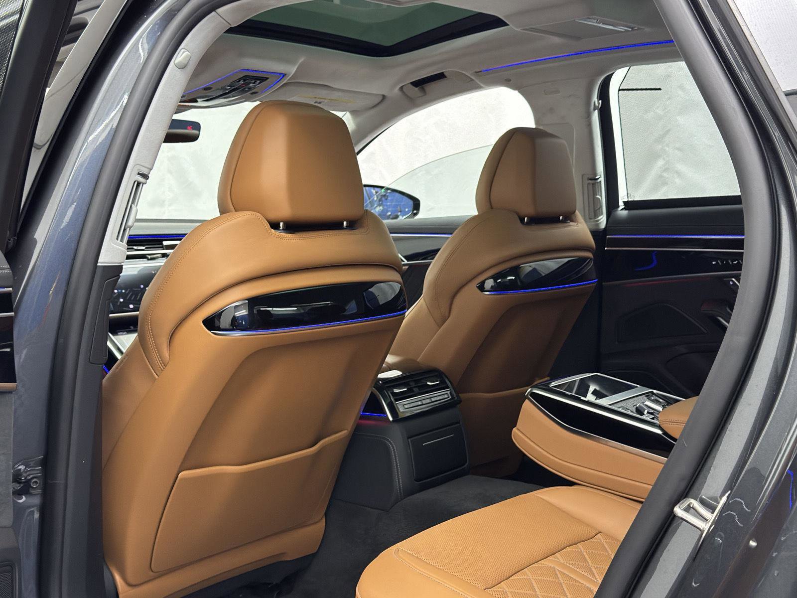 Used 2023 Audi S8 w/ S8 Comfort Plus Package image 33