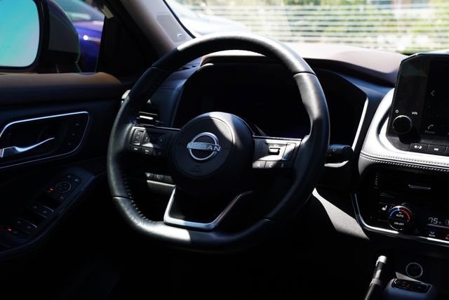 Used 2023 Nissan Rogue Platinum w/ Platinum Premium Package AWD/4WD image 22