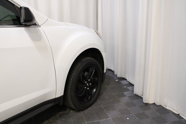 Used 2017 Chevrolet Equinox LT w/ Sport Edition image 22