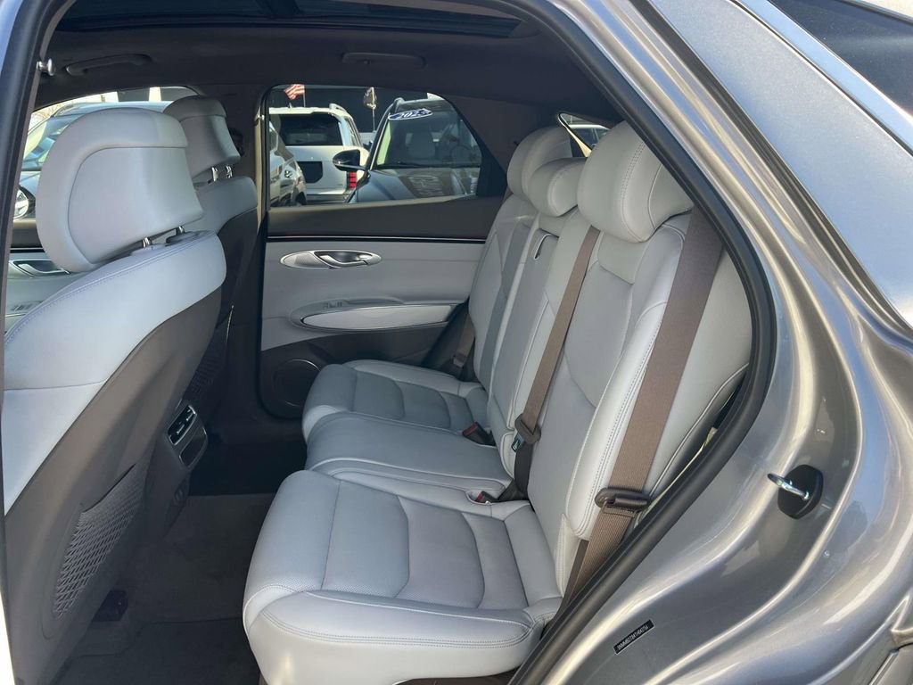 Certified 2026 Genesis GV70 2.5T Advanced image 14