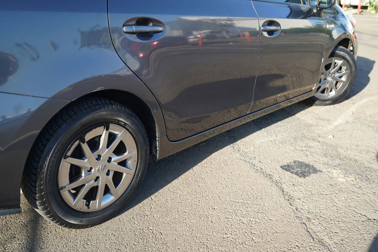 Used 2016 Toyota Prius V Three FWD image 7