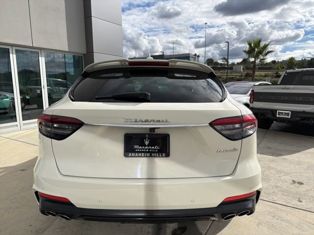 Certified 2022 Maserati Levante GT AWD/4WD image 7