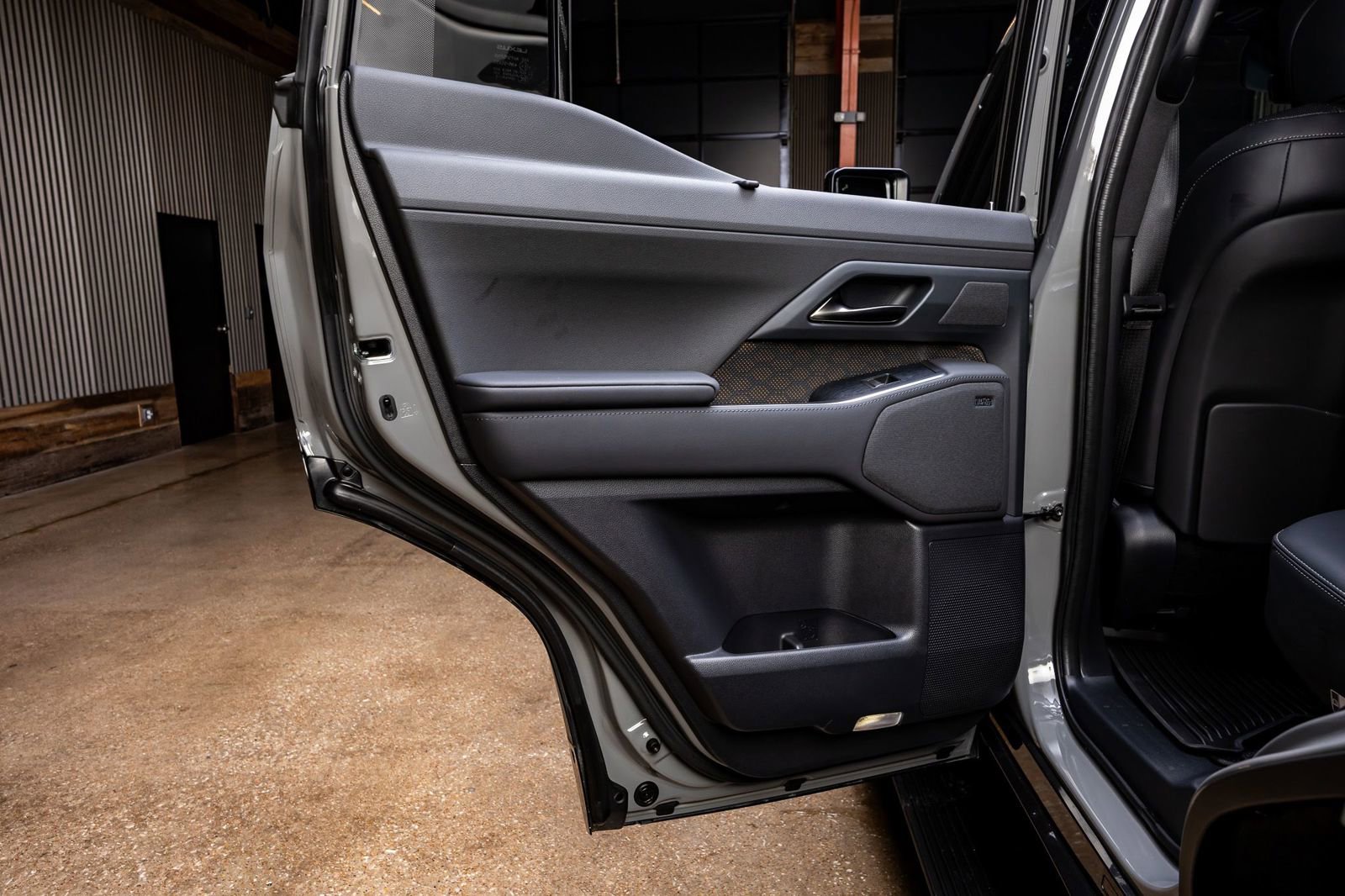 Used 2024 Lexus GX 550 image 39