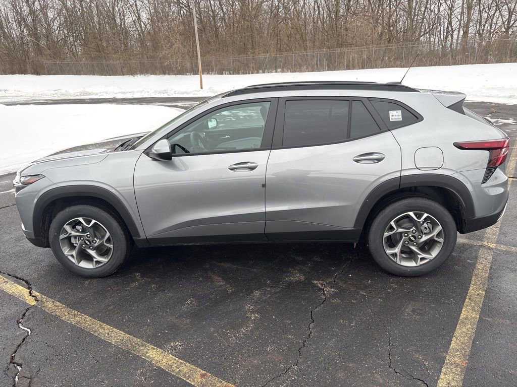 New 2026 Chevrolet Trax LT w/ Driver Confidence Package image 5