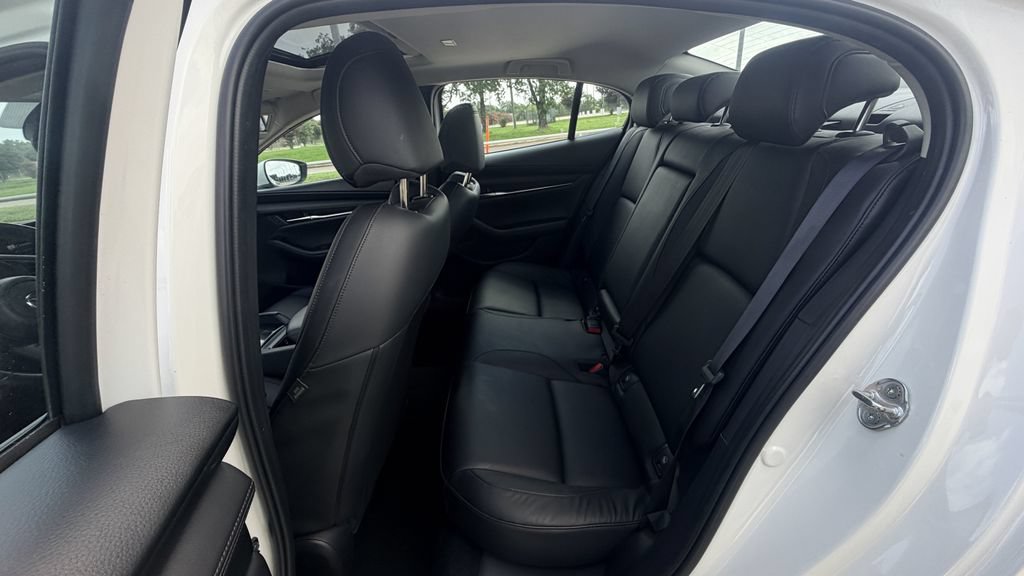 Used 2025 MAZDA MAZDA3 s FWD image 29