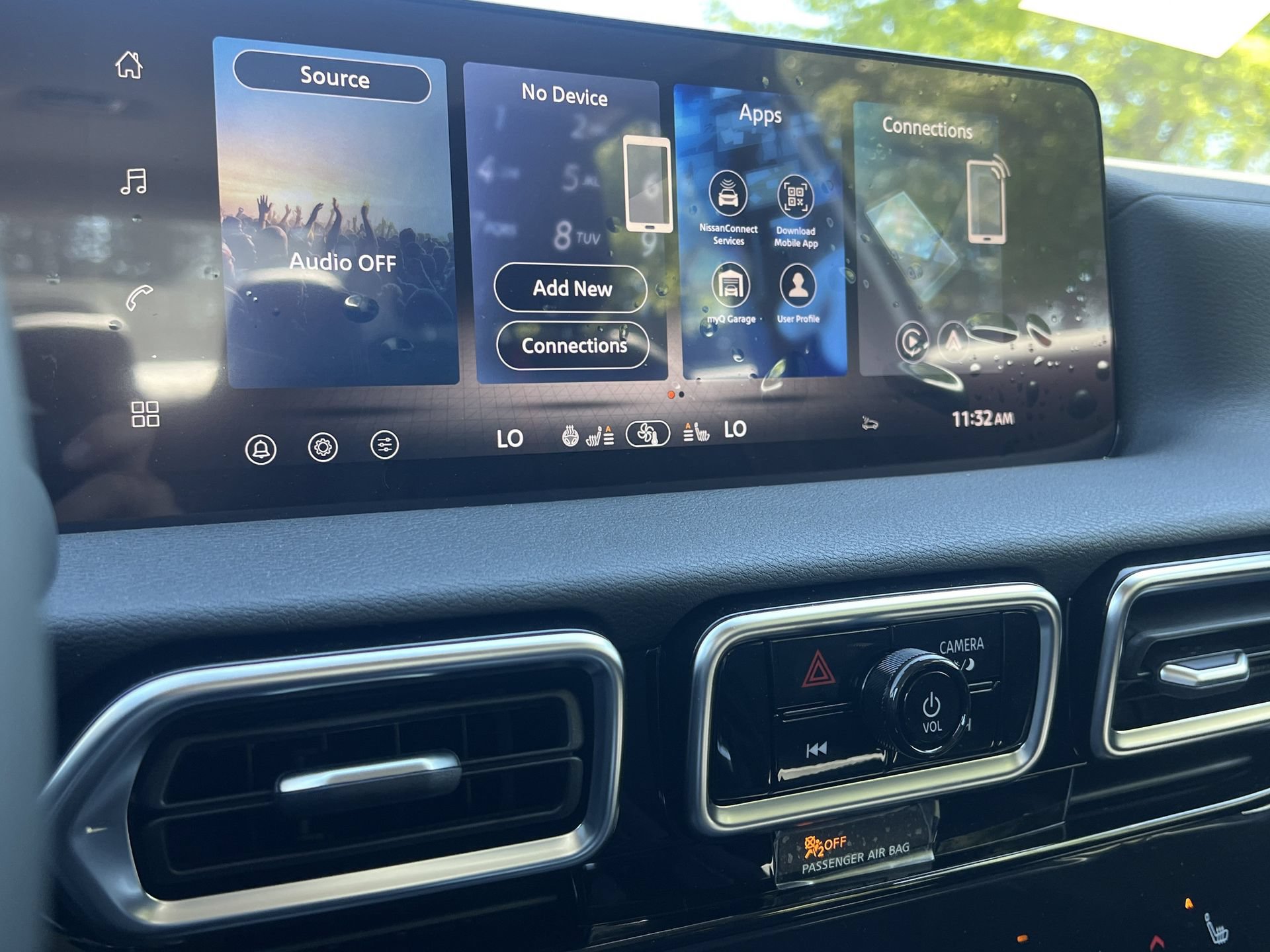 New 2026 Nissan Sentra SR w/ SR Premium Package FWD image 5