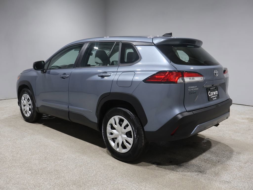 Certified 2023 Toyota Corolla Cross L image 5