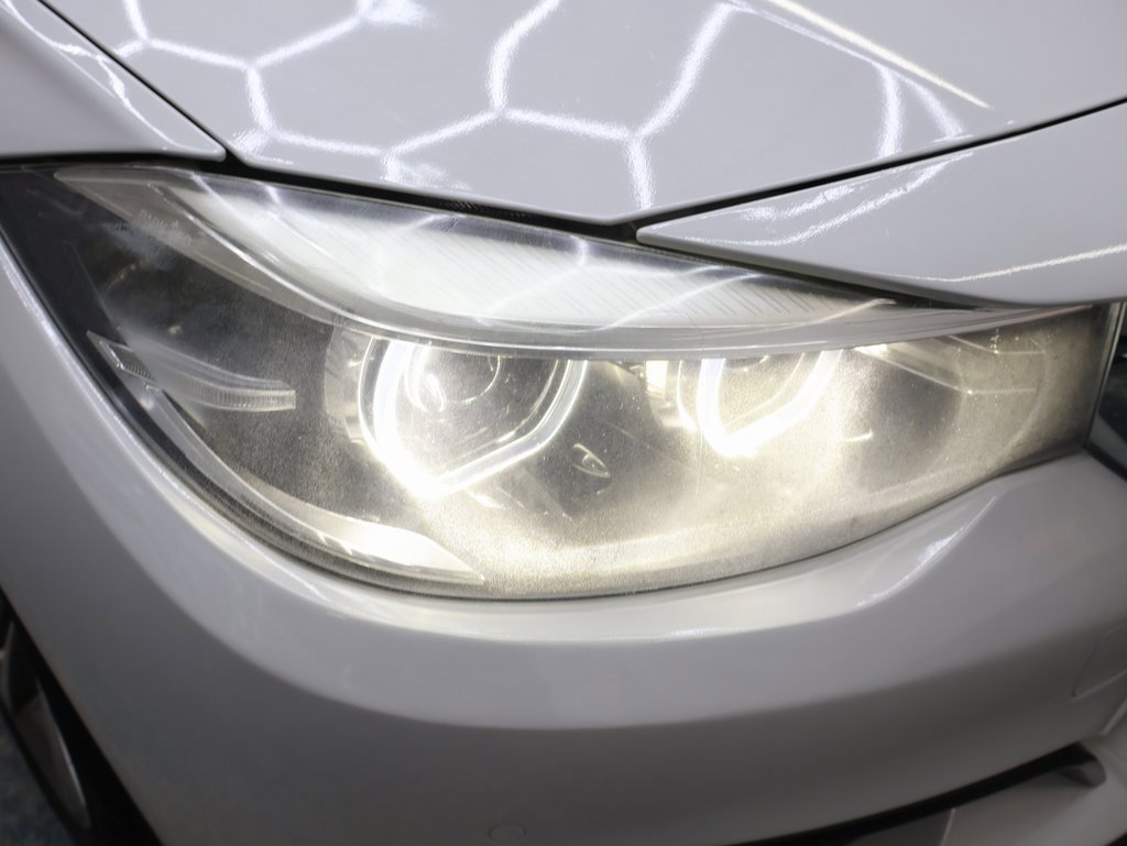 Used 2017 BMW 330i Gran Turismo xDrive image 26