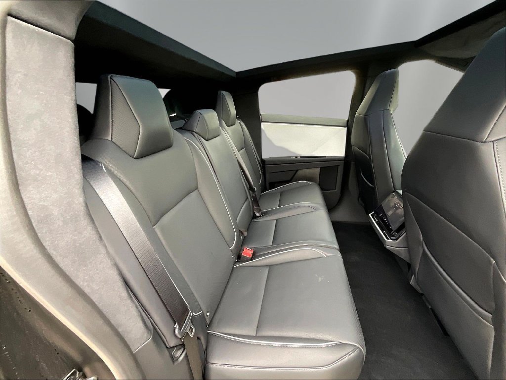 Used 2024 Tesla Cybertruck AWD Crew Cab image 22