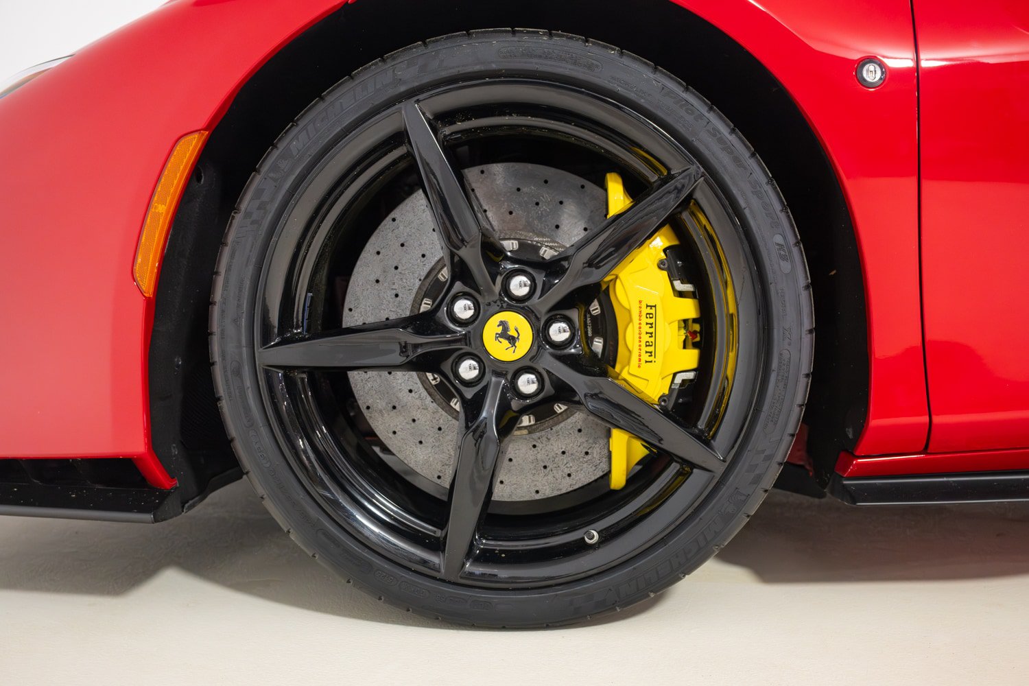 Certified 2021 Ferrari F8 Tributo RWD image 41