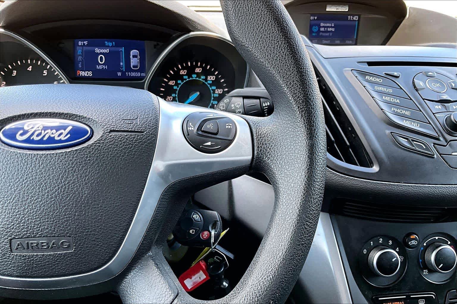 Used 2015 Ford Escape SE FWD image 25