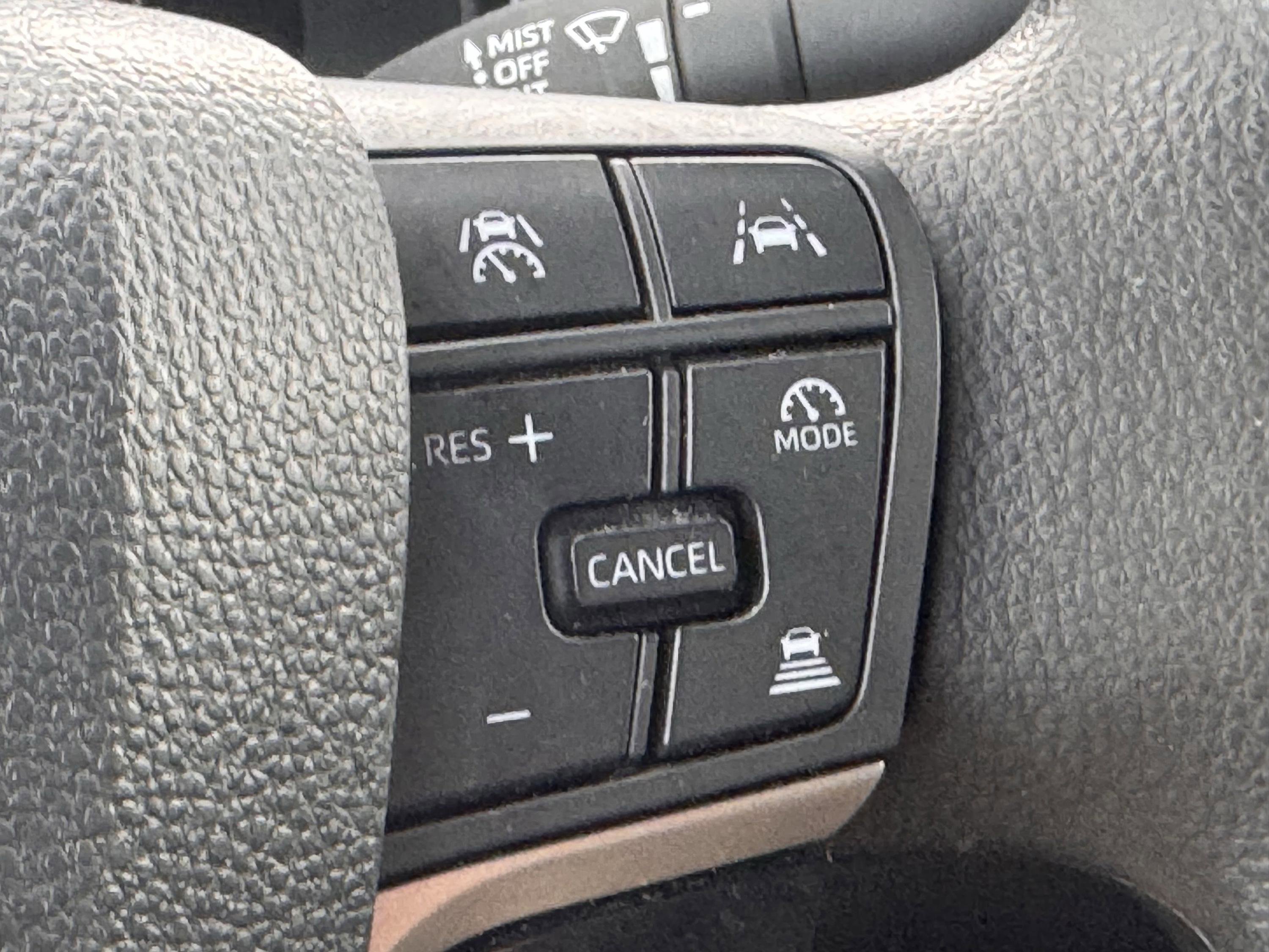 Used 2025 Toyota Camry LE FWD image 9