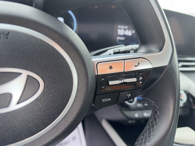 Used 2024 Hyundai Elantra Limited image 15