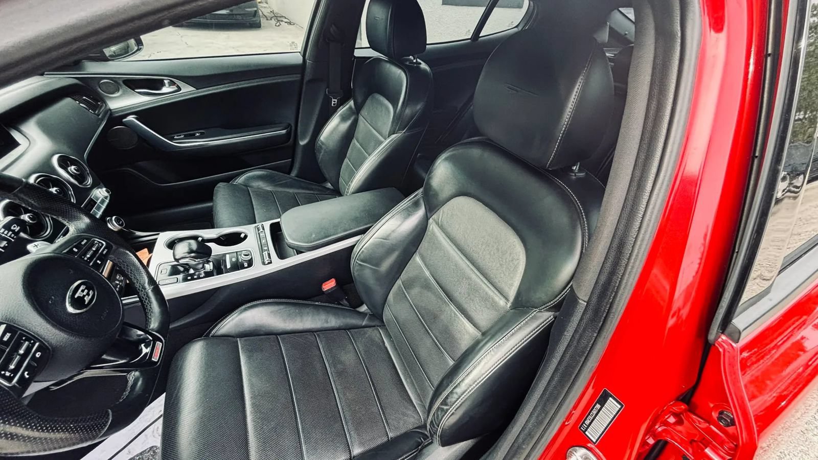 Used 2018 Kia Stinger GT2 AWD/4WD image 9