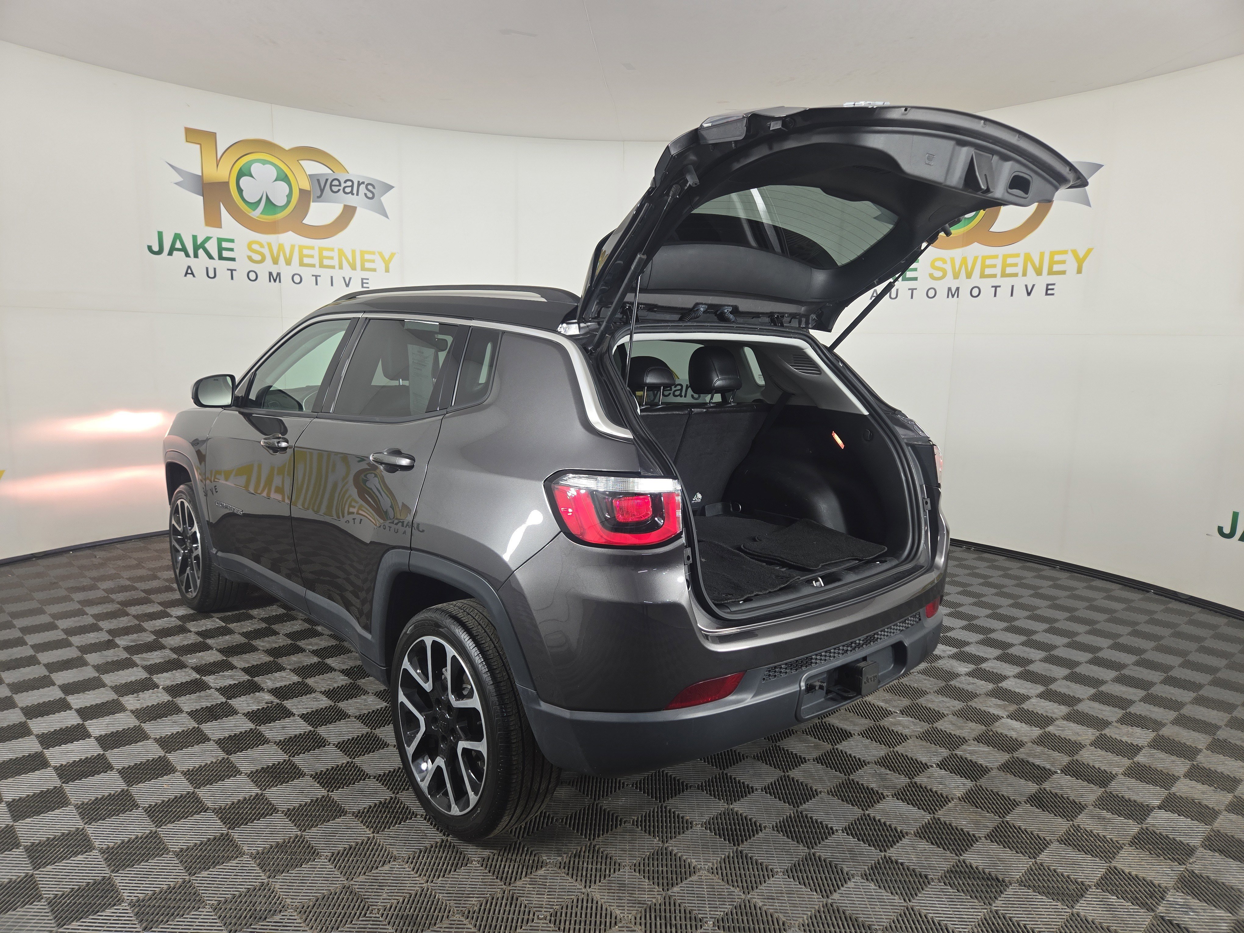 Used 2018 Jeep Compass Limited w/ Navigation Group image 32