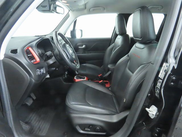 Used 2022 Jeep Renegade Trailhawk AWD/4WD image 20