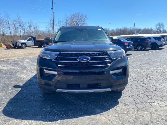 Used 2020 Ford Explorer XLT w/ Equipment Group 202A image 12