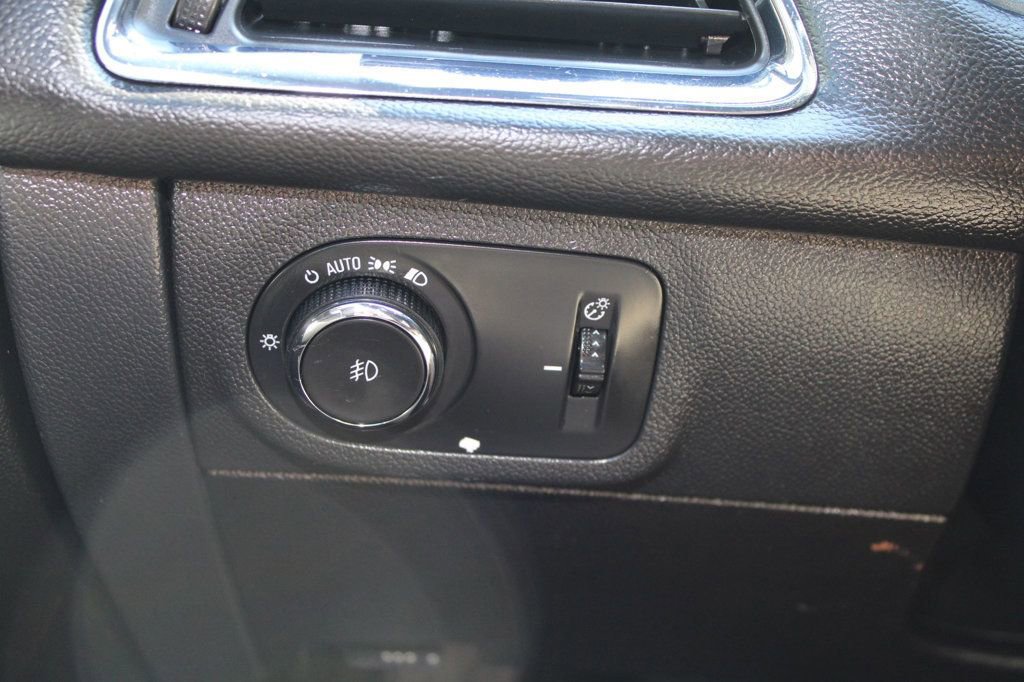 Used 2017 Chevrolet Cruze Premier w/ RS Package FWD image 26