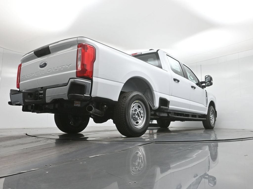 New 2026 Ford F250 XL w/ XL Chrome Package RWD image 45
