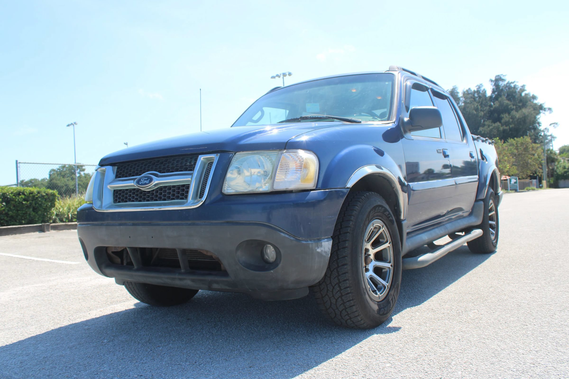 Used 2005 Ford Explorer Sport Trac XLT RWD image 4