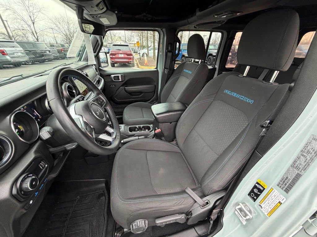 Used 2023 Jeep Wrangler Unlimited Rubicon 4xe image 23