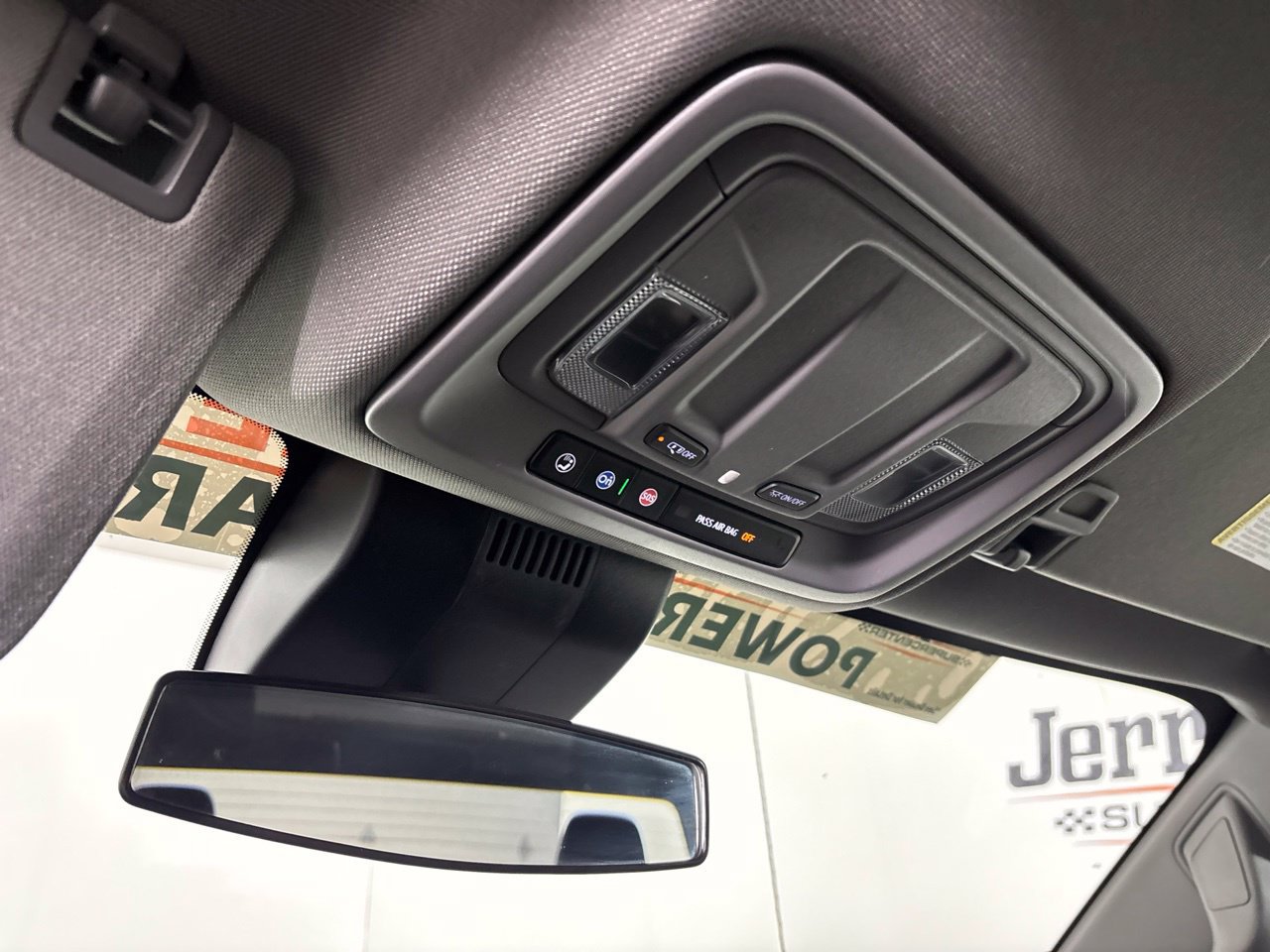 Used 2024 Chevrolet Silverado 1500 LT AWD/4WD image 22